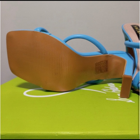 NWOB SHEIN Blue Strappy Neoprene
Size 6.5
Heels 4.0 inch
Square heels - Picture 3 of 5